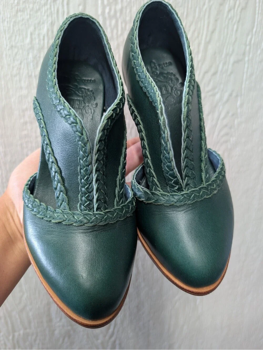 ELF Spirit Walker Green Leather Booties Wooden Heel Women's Size 6